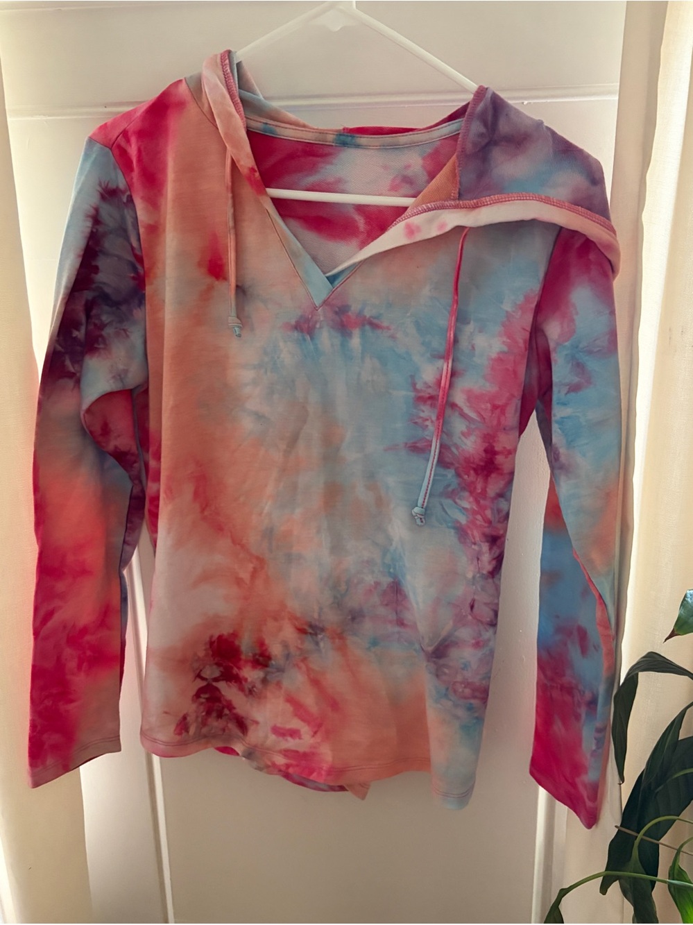 Women's Pink & Blue Tie Dye Long Sleeve Hooded Shirt Size S